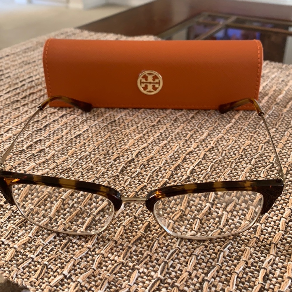 Tory Burch women’s reading glasses